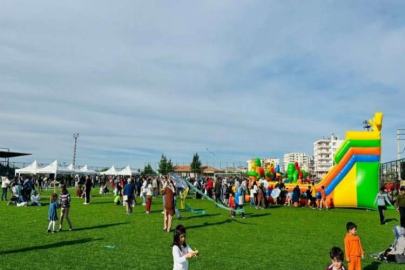 Çocuklar şenlikte gönüllerince eğlendi