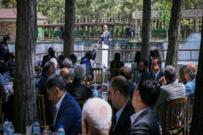 AK Partililer sanayici ve iş insanları ile buluştu