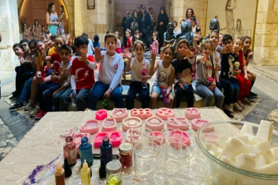 BÜYÜKŞEHİR, ÇOCUKLARA SABUN YAPIMININ İNCELİKLERİNİ ÖĞRETİYOR