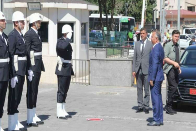 Gaziantep Valisi Kemal Çeber göreve başladı