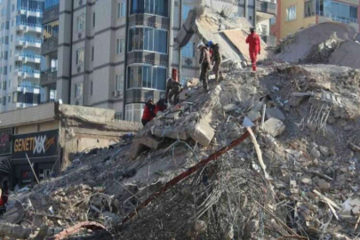 Depremde 49 kişinin öldüğü Emre Apartmanı’yla ilgili soruşturma tamamlandı