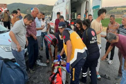 Motosiklet ile otomobil çarpıştı, bacağı kırılan yaralının feryatları yürek sızlattı