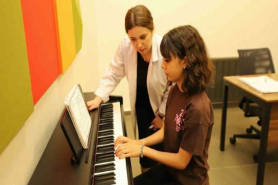 Yeni piyanistler Şehitkamil’de yetişiyor