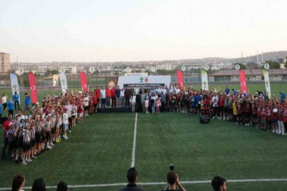Hayri Özkeçeci, yeşil sahada anıldı