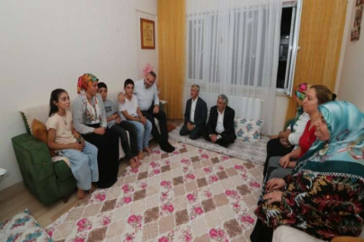 Gül ve Tahmazoğlu’ndan ev ziyaretleri