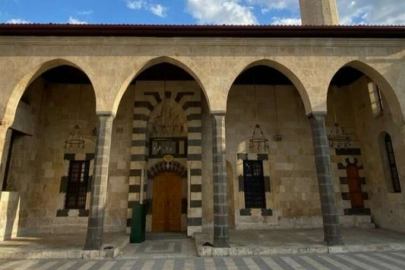Depremler sonrası Gaziantep’te bin 600 yıllık caminin terazisi kaydı