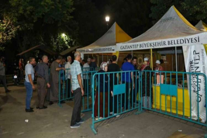 Kandil Gecesi Büyükşehir camilerde ikramda bulundu