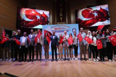 Gazi torunları Çanakkale’de ecdat için dua ediyor