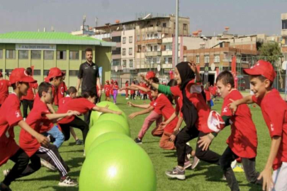 Öğretmenler hem öğretti hem eşlik etti
