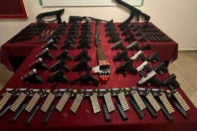 Gaziantep’te 4 tüfek ile 50 tabanca ele geçirildi: 1 gözaltı