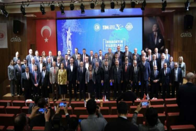İHRACATIN YILDIZLARINA ÖDÜL