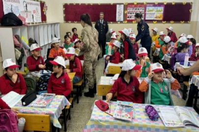 Jandarmadan çocuklara ziyaret