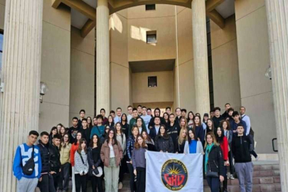 Gaziantep Kolej Vakfı Öğrencileri Üniversite Gezisinde