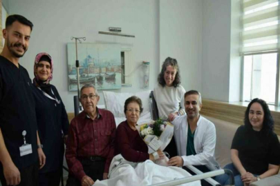 Öğretmenler Günü’nde çiçeklerle taburcu edildi