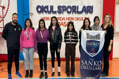 SANKO Okulları öğrencilerinin eskrim başarısı
