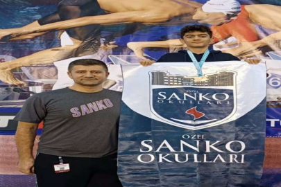SANKO Okulları öğrencisi yüzmede Türkiye üçüncüsü oldu