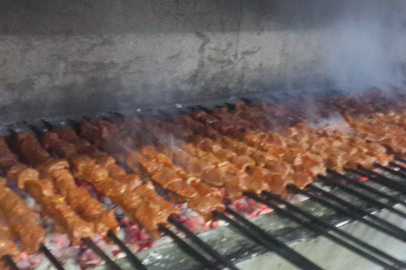 Öztan; “Ateşin bulunmasıyla birlikte keşfedilen kebap insanlık tarihindeki en önemli yemektir”