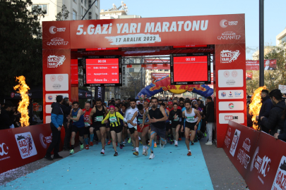 GAZİ TORUNLARI ATALARININ ANISINA KOŞTU
