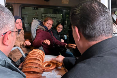 ŞAFAK VAKTİ ÇAY VE SİMİT İLE ASGARİ ÜCRET TEPKİSİ