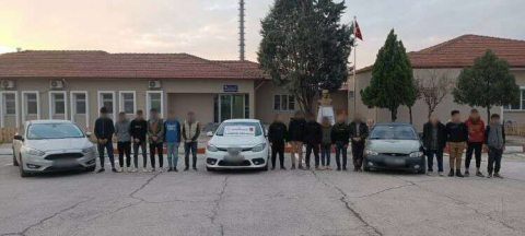 Gaziantep’te kalkan operasyonu: 19 düzensiz göçmen ile 3 organizatör yakalandı