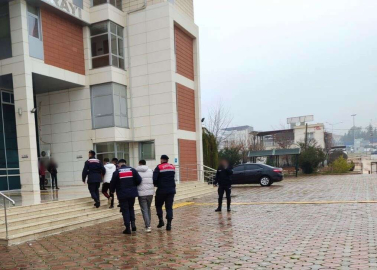 Gaziantep’te siber dolandırıcılara operasyon: 3 gözaltı