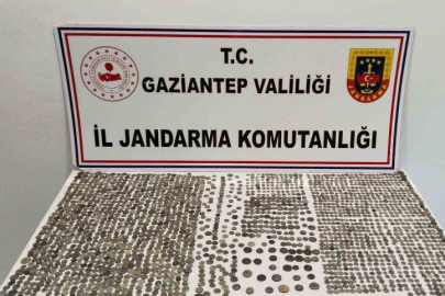 Gaziantep’te Roma dönemine ait 2 bin 51 adet gümüş sikke ele geçirildi