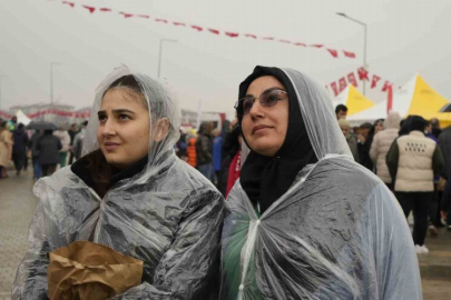 Gaziantep’te depremzedelerin kura heyecanı