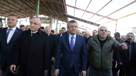 CHP Lideri Özel: "Böyle bir günde siyaset yapılmasını doğru bulmuyorum"