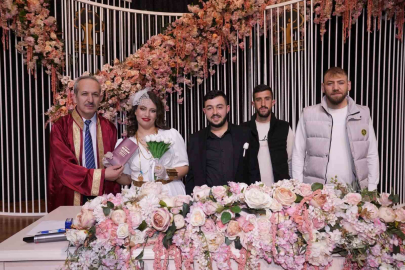 Sevgililer Günü’nde mutluluğa ‘evet’ dediler