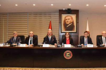 GSO Şubat Ayı Meclis Toplantısı, Büyükşehir Belediye Başkanı Fatma Şahin’in katılımıyla yapıldı