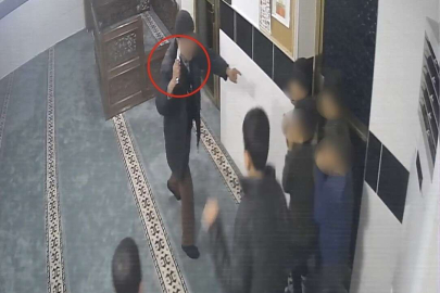 Diyarbakır’da camide çocukları bıçakla korkutan şahıs gözaltına alındı