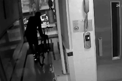 Polisin ele geçirdiği çalıntı bisikletler sahiplerine teslim edildi
