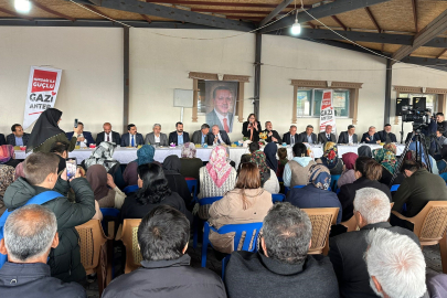 Şahin, seçim çalışmaları kapsamında Nurdağı Kartal Köyü sakinleriyle buluştu