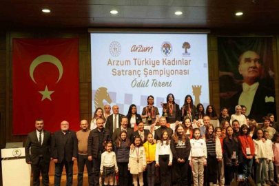 Şampiyonluğu, depremde hayatını kaybedenlere armağan etti