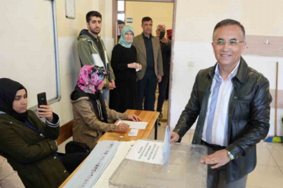 Gaziantep Valisi Çeber, oyunu kullandı