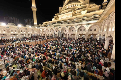 Kadir Gecesi’nde Şahinbey Millet Cami doldu taştı
