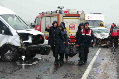 Diyarbakır’da feci kaza: 3 ölü, 2’si ağır 5 yaralı