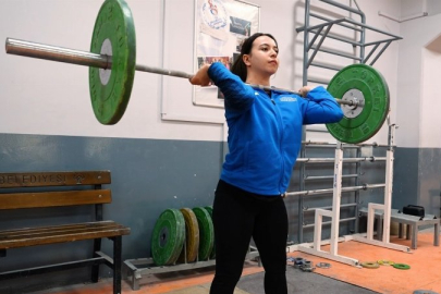 Enkaz altından şampiyonluğa