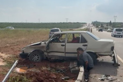 Kaza yaptığı aracının başında gözyaşı döktü