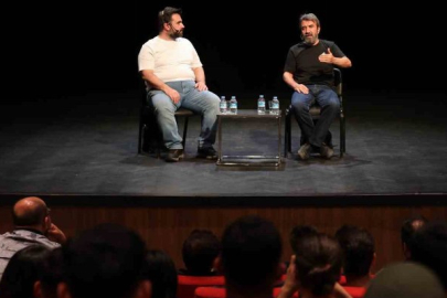 Zeki Demirkubuz GAÜN öğrencileriyle bir araya geldi