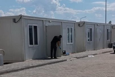 Depremzedenin kaldığı konteyner soyuldu