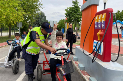 Jandarmadan özel çocuklara trafik eğitimi