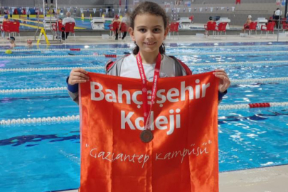 Yüzmede Bahçeşehir farkı