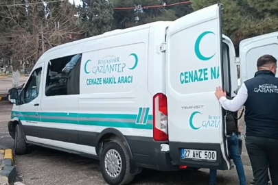Kepçe ile duvar arasında sıkışan işçi hayatını kaybetti