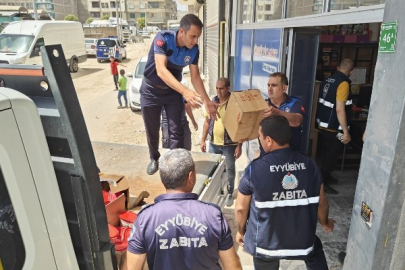 Şanlıurfa’da 5 kamyon bozuk gıda ürünü ele geçirildi