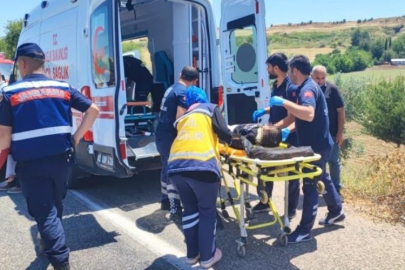 Otomobil şarampole yuvarlandı: 3 yaralı