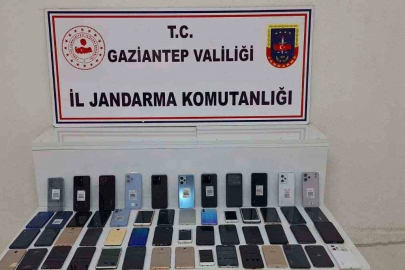 Gaziantep’te 2,5 milyon TL değerinde kaçak telefon ele geçirildi