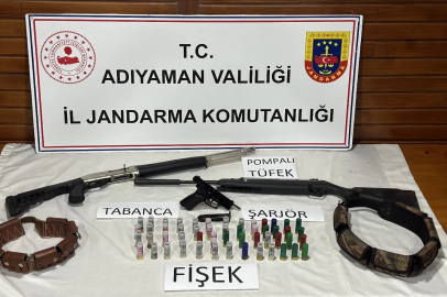 Baskında silah ve mermiler ele geçirildi