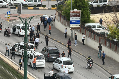 Emniyetin önünde kavga