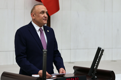 “Halkla dalga geçiyorlar”
